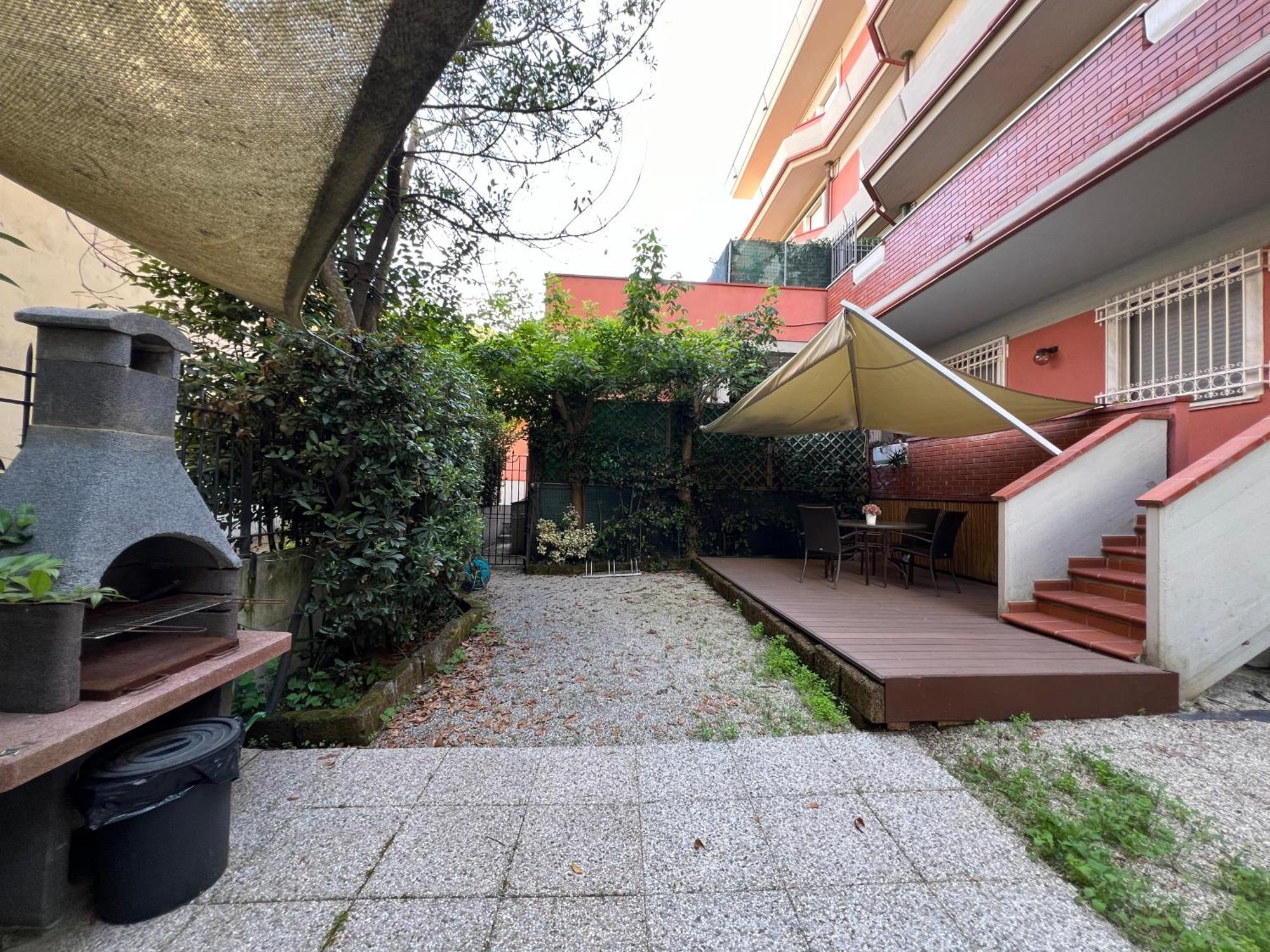 Il Parco Apartments Marina di Massa Eksteriør bilde